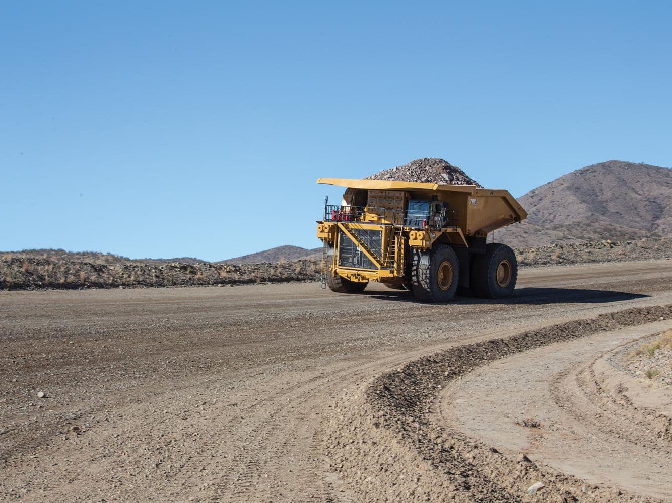 798 AC mining truck
