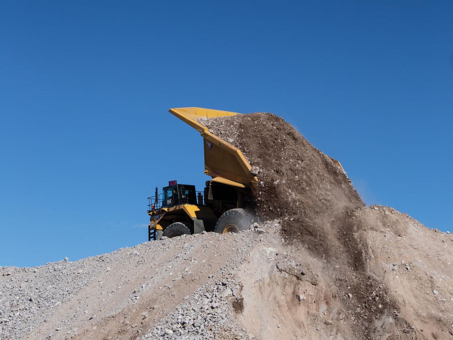 798 AC mining truck