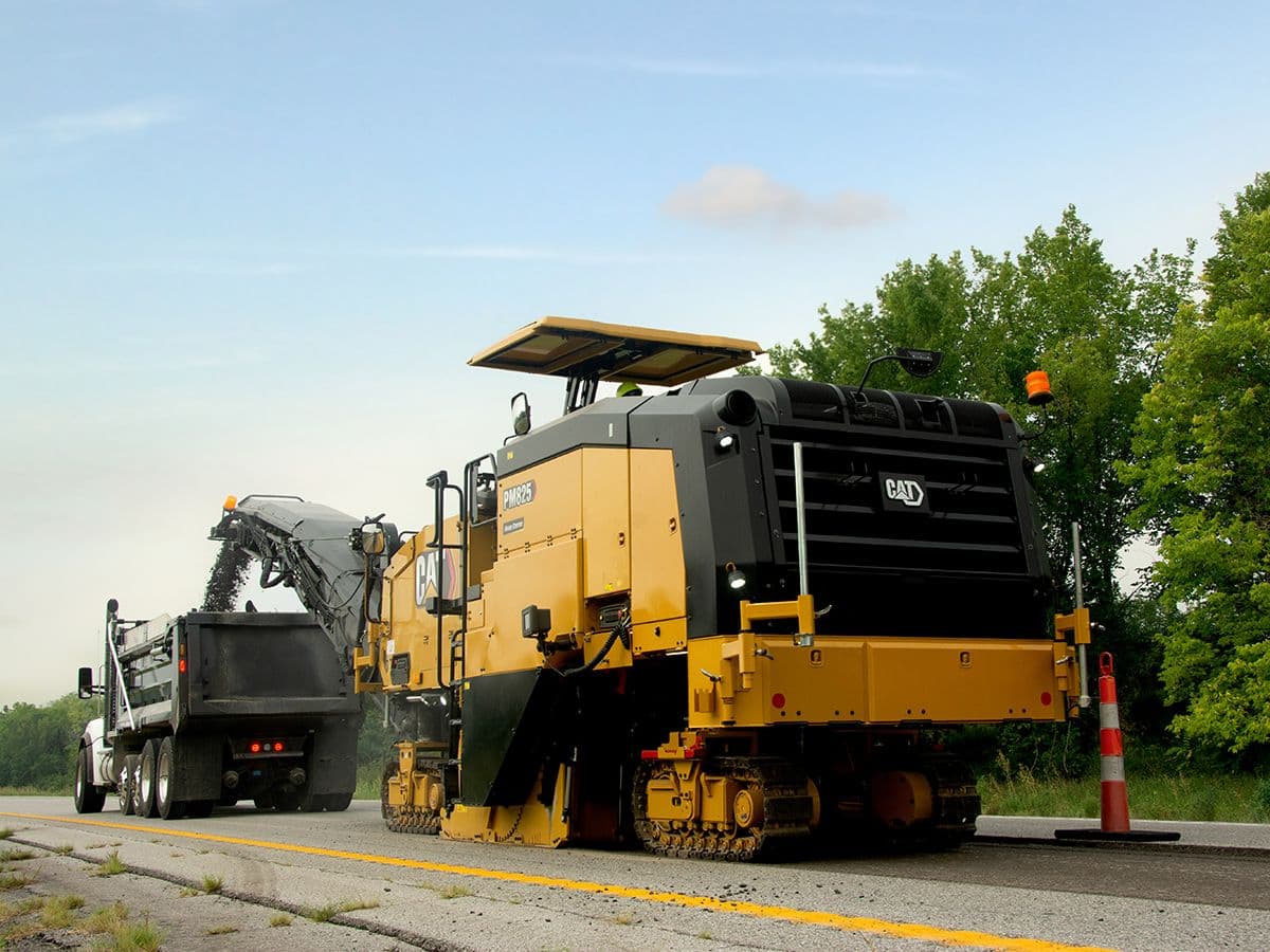 PM825 Cold Planer
