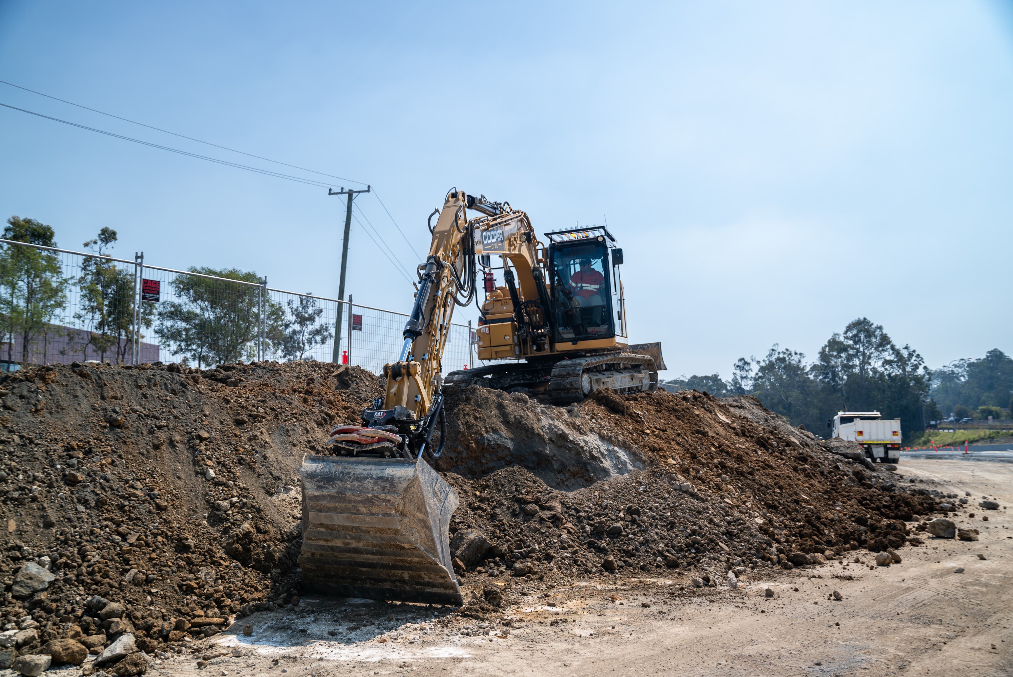The Cat TRS10 Tiltrotator - Cooper Civil