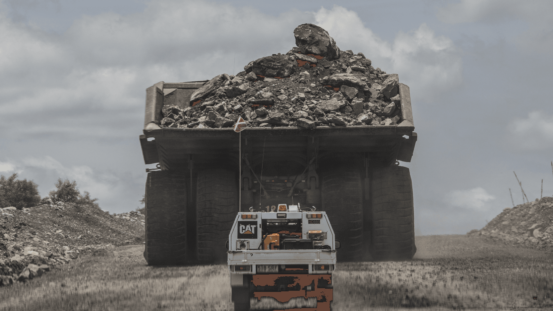 Surface Mining - Cat Mining - Hastings Deering