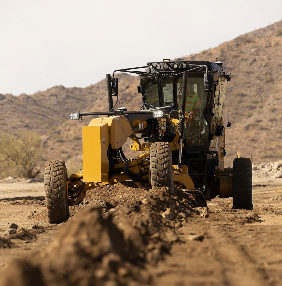 CM20250124-5bd1d-f68f7 140 Motor Grader Next Gen - 1200px square crop